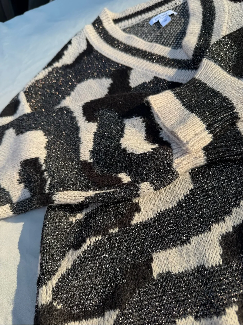 Nine West Black & Cream V-Neck Sweater - Abstract Knit